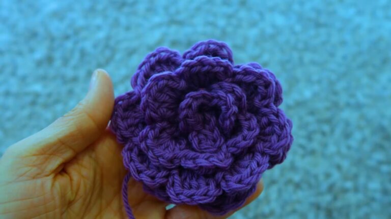 Crochet a Rose