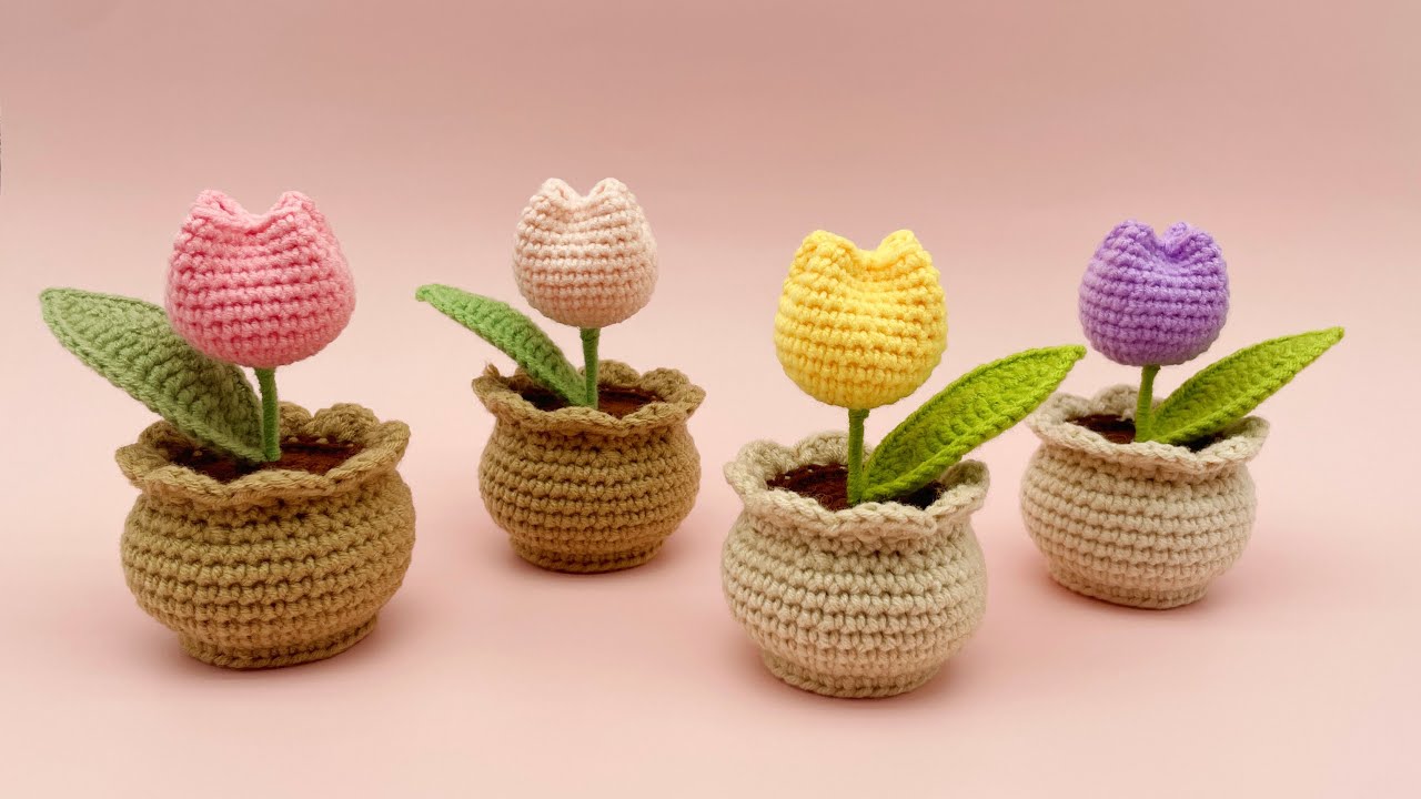 Free Pattern: Crochet Mini Tulip Pot - Crocheted World