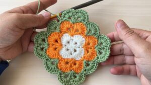 Free Crochet Baby Blanket Design - Craft a beautiful and cozy baby blanket with this free crochet pattern